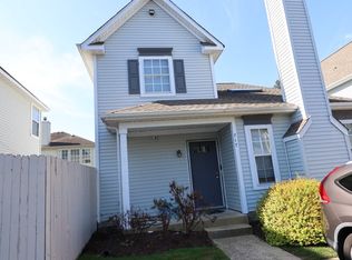 717 Casper Ln, Newport News, VA 23602