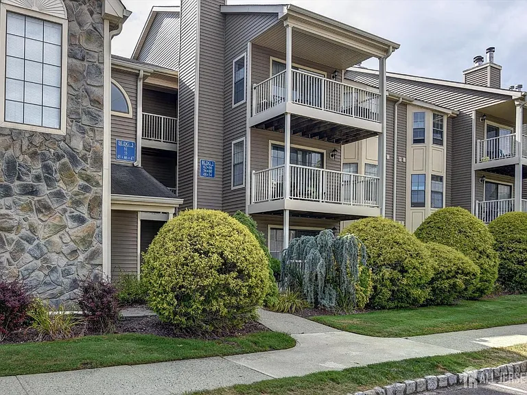 54 Lear Ct — Photo 20