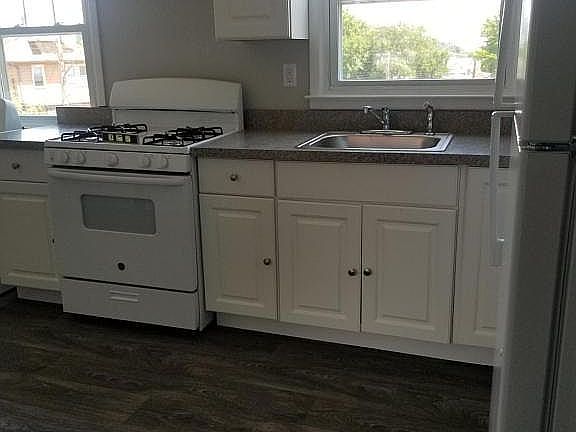upstairs unit kitchen