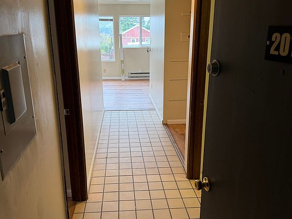 5th image of 3504 SW Webster St APT 201