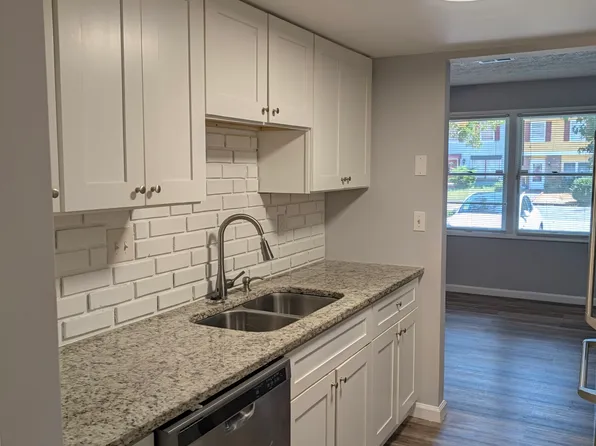 6463 Meadow Rue Dr, Peachtree Corners, GA 30092