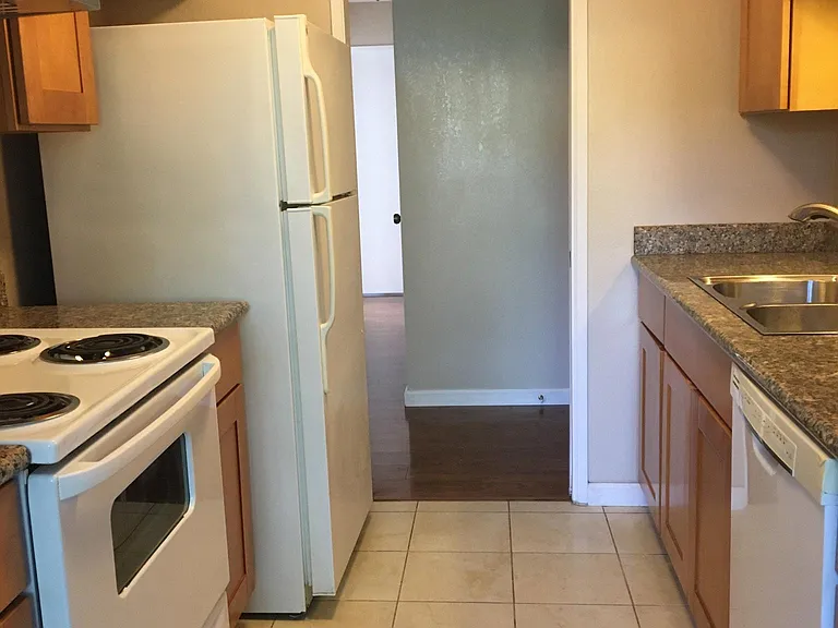 765 San Antonio Rd #30 — Photo 6
