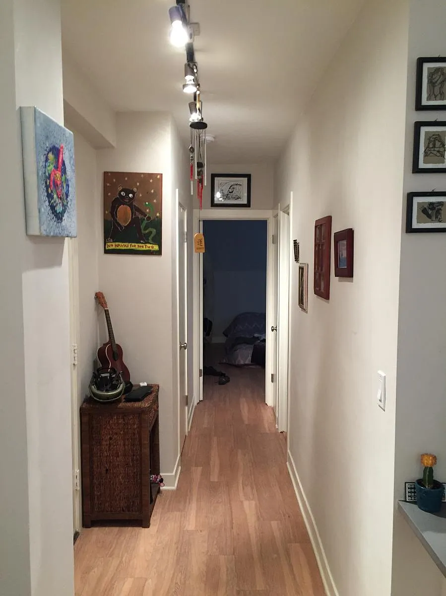 Building Photo - 513 W Belmont Ave #3
