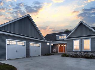 5210 Grande View Ln, Jackson, MI 49201