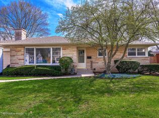 1145 Hazel Ave, Deerfield, IL 60015