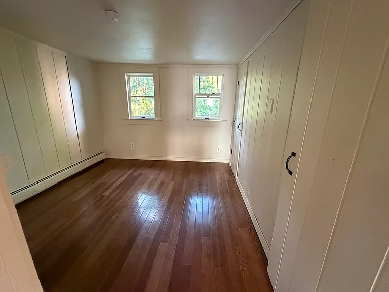 10 Dusinberre Rd — Photo 7