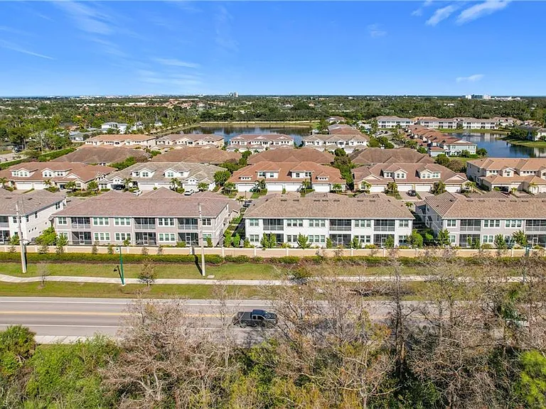 4664 Arboretum Cir #101 — Photo 46