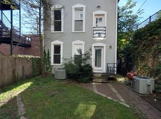 1317 W Roscoe St #CH, Chicago, IL 60657