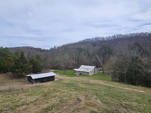 2nd image of 756 Speedwell Rd