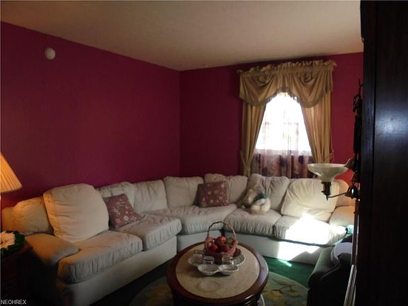 3rd image of 1364 Scioto Ave