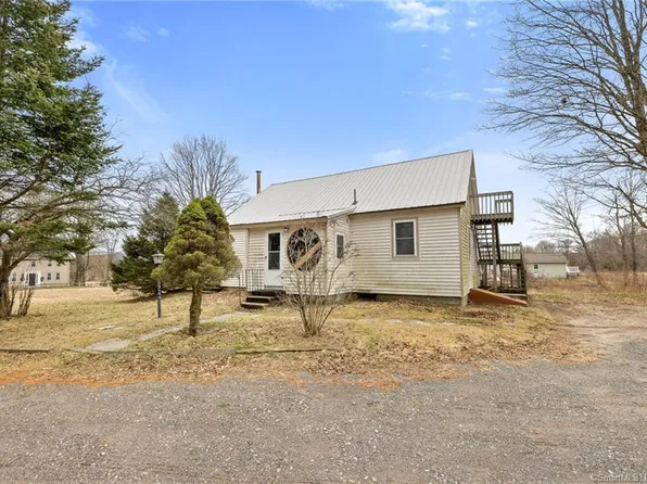 122 East Street, Granby, CT 06060