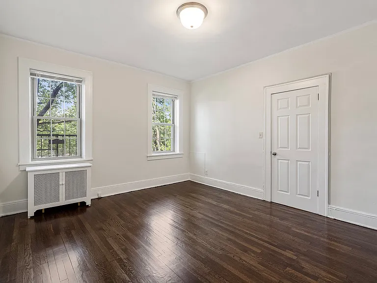 55 Monroe Place Apartments — Photo 15