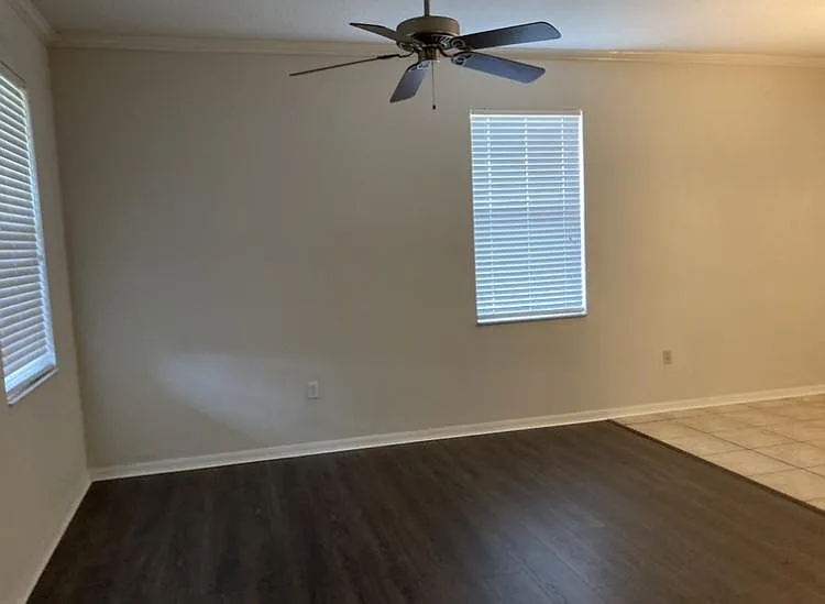 2627 Lyndscape St — Photo 18