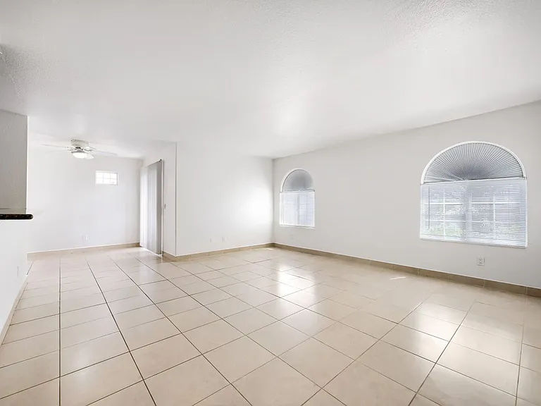 9325 W Desert Inn Rd #177 — Photo 5