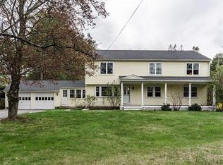 47 Plain St, Upton, MA 01568