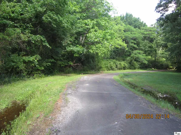 409 N Castleman St, Oak Grove, LA 71263