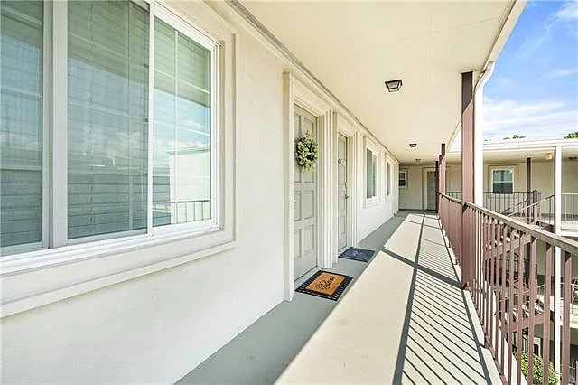 1765 Coliseum St #420 — Photo 18