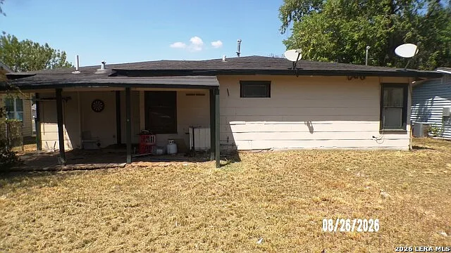 3 bed, 2.0 bath, 1234 sqft, $1,250 — Photo 3