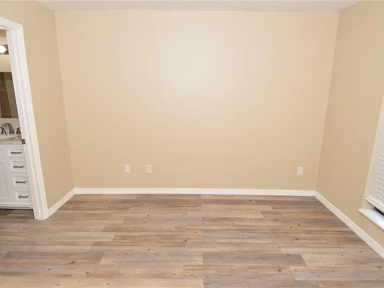 8764 Mallard Reserve Dr #101 — Photo 28