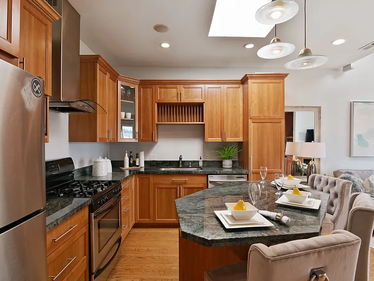 3175 California St — Photo 21