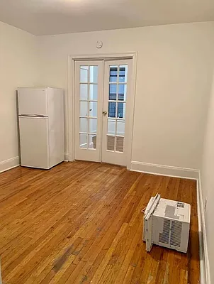 Rented by Jonis Realty | media 1