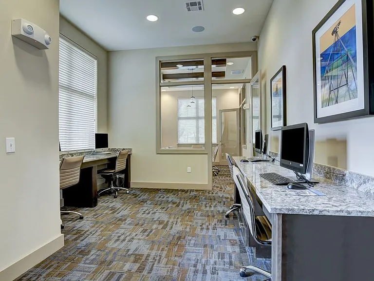 Azure City Living — Photo 10