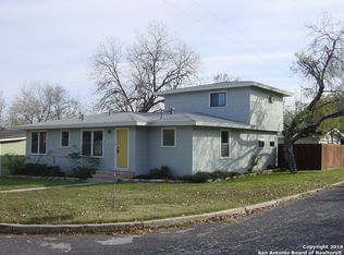 402 Blakeley Dr, San Antonio, TX 78209