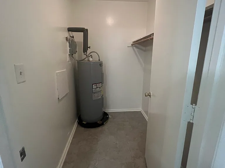 1314 Moorman Ave NW #B — Photo 7