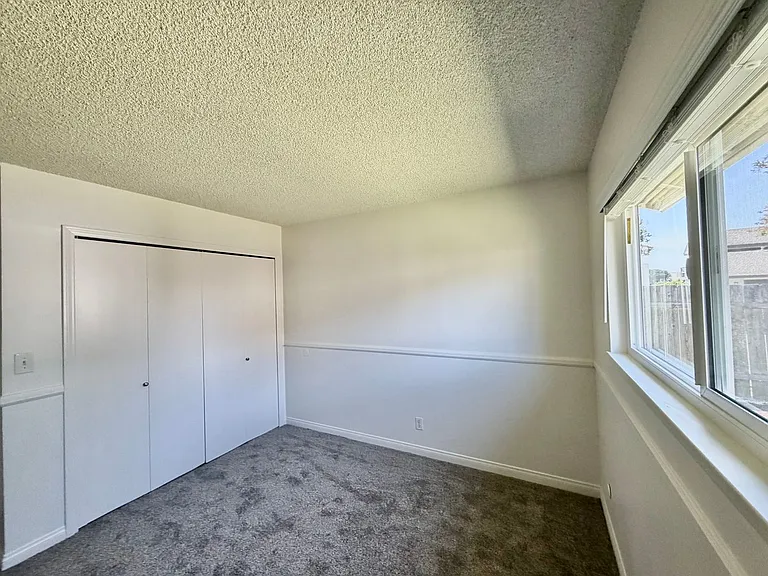 6104 Haas St — Photo 12