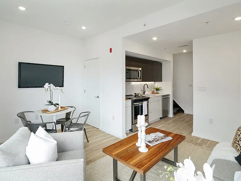 The Block at SoNo — Photo 9