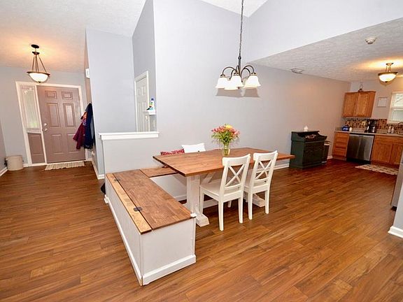 5th image of 8133 Crumwell Dr