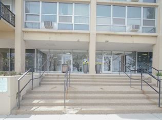 6730 S South Shore Dr APT 406, Chicago, IL