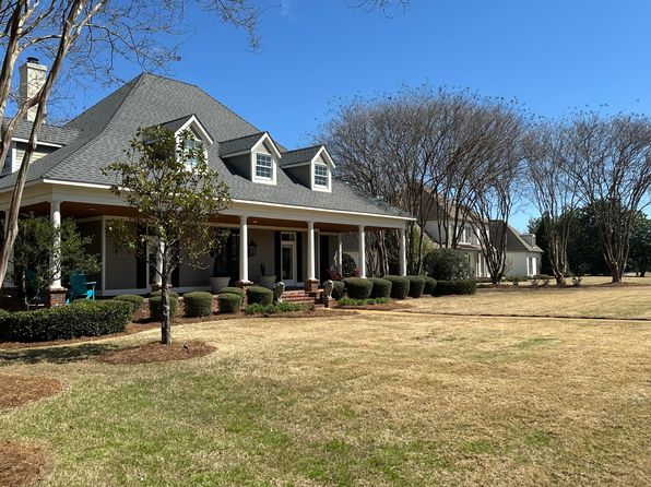 1440 Charleston Blvd, Tupelo, MS 38801
