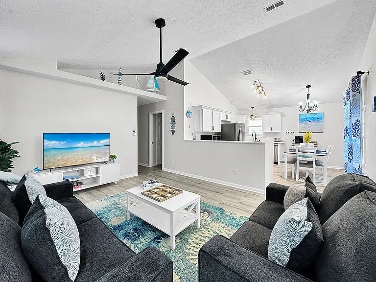 11720 Seashore Ln — Photo 9