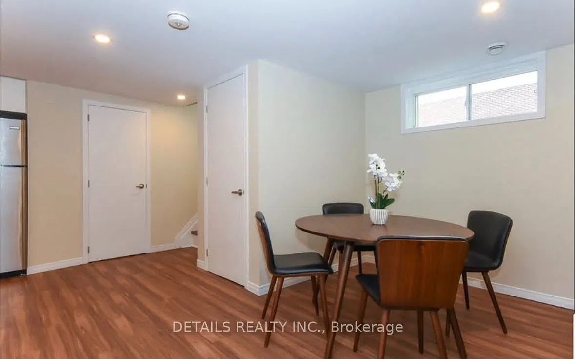 3 bed, $2,300 — Photo 3