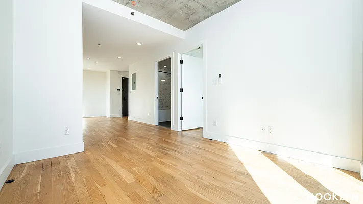 Rented by Nooklyn NYC LLC | media 18