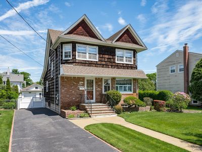 311 Locust Avenue, Freeport, NY, 11520