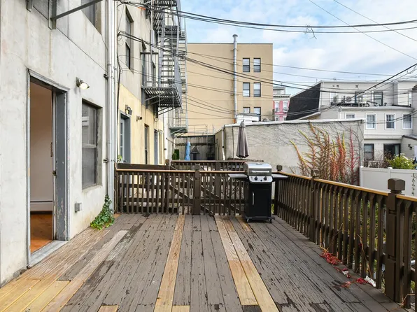 409 1st Street image 14 of 18