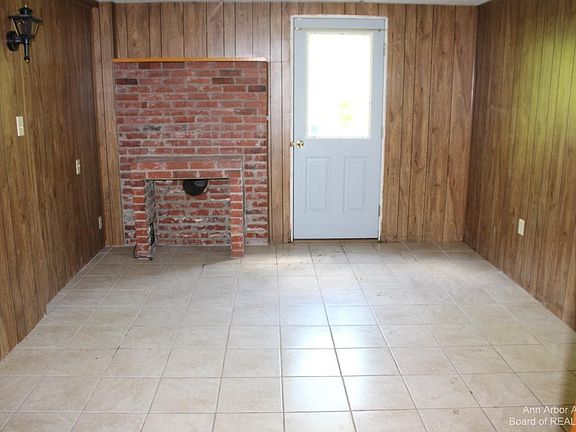 4th image of 616 Hinckley Blvd