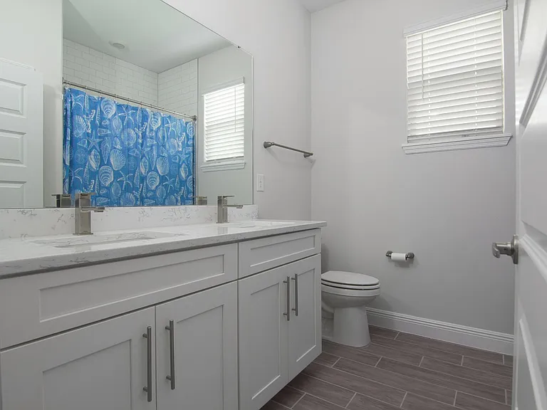 11045 E Bay St — Photo 17