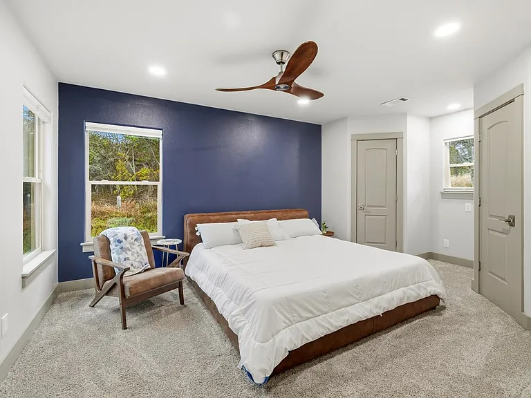275 Creekridge Trl — Photo 10