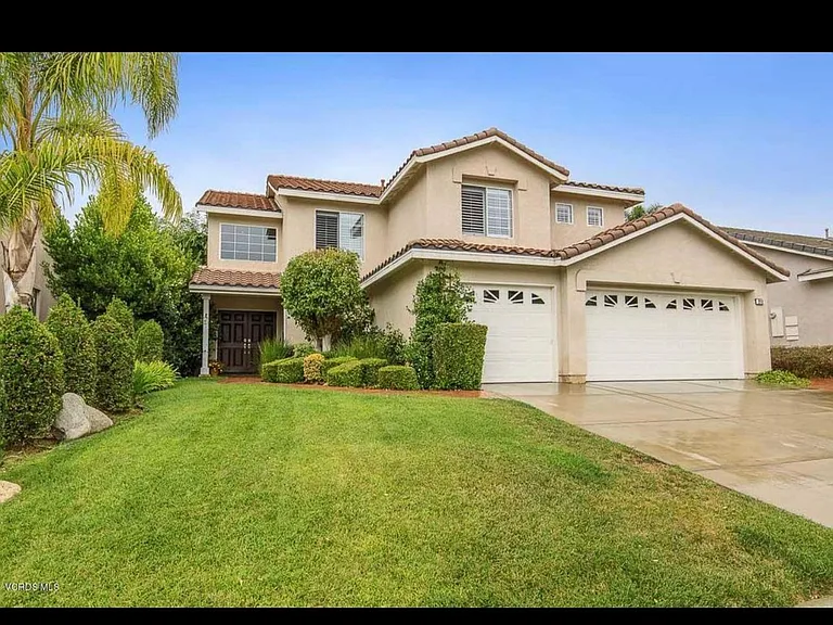 211 Twin Falls Ct — Photo 4
