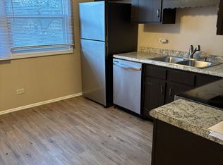 4032 W 216th St #2E, Matteson, IL 60443