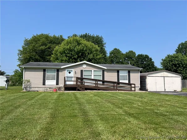 2625 N Easy Street, Scottsburg, IN 47170