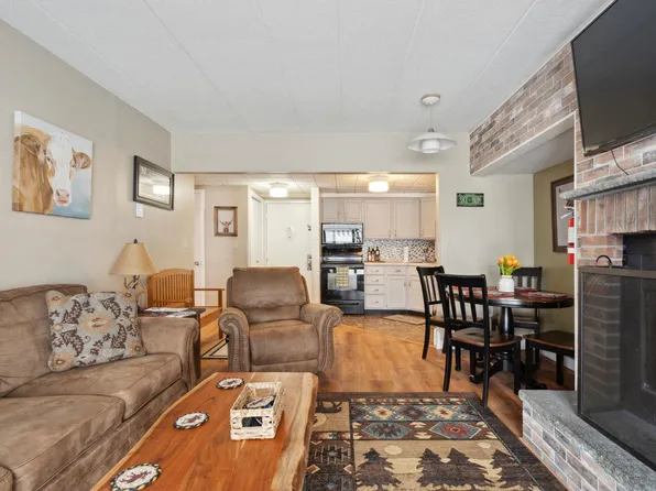 135 E Mountain Road #1A8, Killington, VT 05751