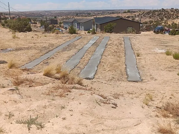 933 Hope Ave, Farmington, NM 87401