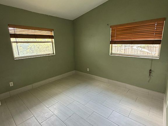 4th image of 5306 Satel Dr