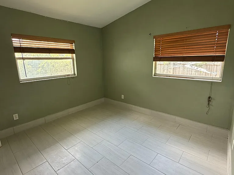 5306 Satel Dr — Photo 4