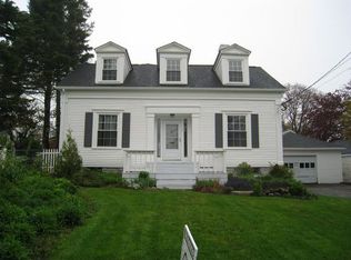 21 Summer St, Lubec, ME 04652