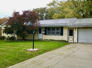 1238 Ridge Rd, Columbus Junction, IA 52738